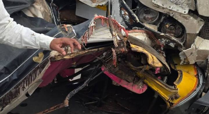 मात्र या अपघातामुळे परिसरात एकच खळबळ उडाली आहे.