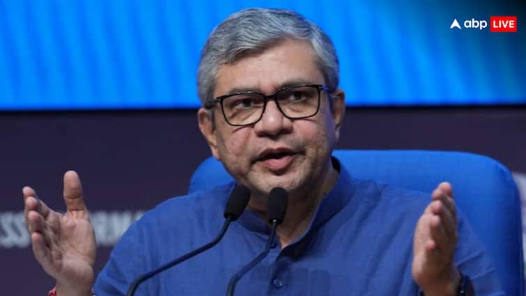 महाकुंभ के दौरान नई दिल्ली रेलवे स्टेशन पर कैसे हुआ था हादसा? रेलमंत्री ने राज्यसभा में दिया जव