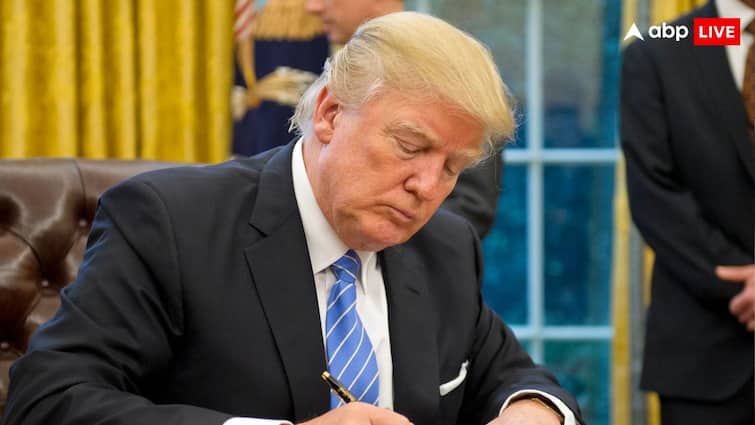 US Immigration: அடுத்த ஆப்பை கூர்படுத்தும் அமெரிக்கா - க்ரீன் கார்டா வாங்குறீங்க, போட்டேன் பாரு புது ரூல்ஸ்