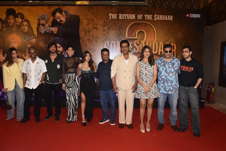 The entire team of 'Son of Sardar 2' posed together. Ajay Devgan was not seen in the screening. Neither a photo has come out with his team and single.