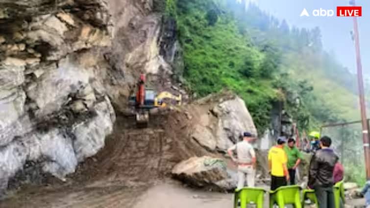 Uttarakhand News: उत्तराखंड में भूस्खलन की घटनाओं को रोकने के लिए केंद्र लिया बड़ा फैसला, करोड़ों की परियोजनाओं को मिली मंजूरी Uttarakhand Central government release 125 crores rupees project for Landslide incidence Uttarakhand News: उत्तराखंड में भूस्खलन की घटनाओं को रोकने के लिए केंद्र लिया बड़ा फैसला, करोड़ों की परियोजनाओं को मिली मंजूरी