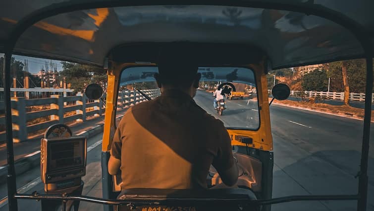 Bengaluru Autorickshaw Fares Hiked From August 1; Meter Recalibration Mandatory By Oct 31