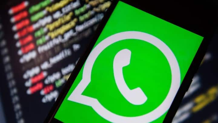 WhatsApp's profile picture is sync with Facebook or Instagram profile picture, there will be no fear of decreasing the quality of the picture.