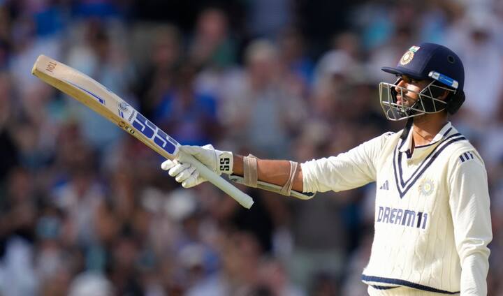 त्याने एका षटकारासह आपले अर्धशतक देखील पूर्ण केले. या डावात सुंदरचा स्ट्राईक रेट 115.22 होता.