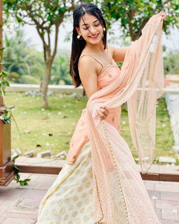 ससुराल गेंदा फूल 2 में शगुन शर्मा को तान्या अवस्थी के किरदार में देखा गया था. इस शो में एक्ट्रेस को काफी पसंद किया गया था.