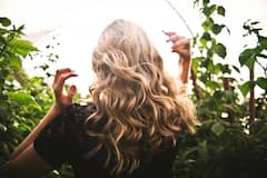 Daily Hair Care Tips: রোজ কোন কোন কাজ করলে সব মরশুমেই আপনার চুল থাকবে মোলায়েম এবং উজ্জ্বল?
