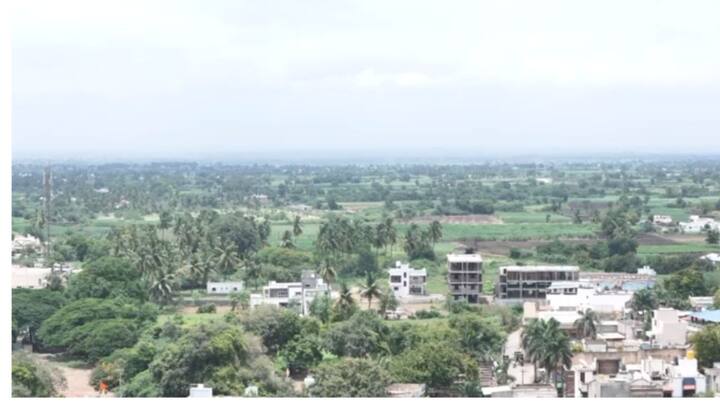 सामाजिक वातावरण बिघडू नये यासाठी उपाययोजना करण्याची मागणी शरद पवारांनी मुख्यमंत्र्यांकडे केली आहे.