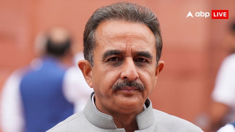 अमेरिका से अब तक कितने भारतीय नागरिकों को वापस भेजा गया? सरकार ने जारी किए आंकड़े
