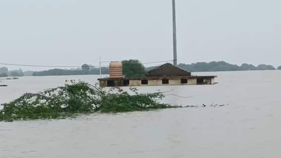 बांदा में यमुना और केन नदी ने दिखाया रौद्र रूप, 2 दर्जन से ज्यादा गांवों में घुसा पानी