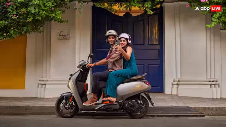 45 हजार के Hero Vida VX2 स्कूटर की खूब हो रही सेल, रेंज से लेकर फीचर्स तक जानिए सब Hero Vida VX2 Sales Report July 2025 Range Features Design Electric Scooter 45 Thousand Rupees know details 45 हजार के Hero Vida VX2 स्कूटर की खूब हो रही सेल, रेंज से लेकर फीचर्स तक जानिए सब