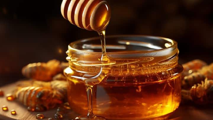 साखरेऐवजी मध खाण्याचा प्रयत्न करा. पण काळजी घ्या, ते चांगले आहे, तरीही त्यात साखर असते आणि जास्त खाल्ले तर लठ्ठपणा येतो.
