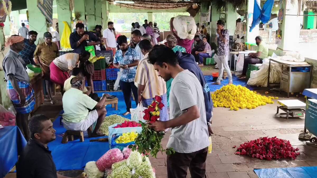 ஆடி 18: திண்டுக்கல் பூ மார்க்கெட்டில் பூக்களின் விலை உச்சம்! விவசாயிகள் மகிழ்ச்சி, காரணம் என்ன?