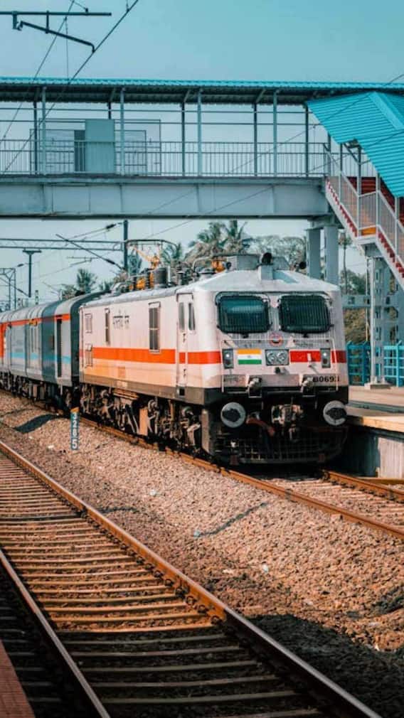 कितने रूपये की आती है पूरी ट्रेन