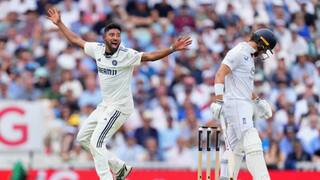 भारत-इंग्लैंड टेस्ट सीरीज में किस गेंदबाज ने फेंके सबसे ज्यादा ओवर? टॉप-10 की लिस्ट कर देगी हैरान