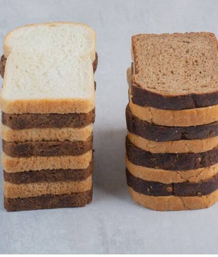 ਬ੍ਰਾਊਨ ਬਰੈੱਡ ਵਧੀਆ ਜਾਂ ਵ੍ਹਾਈਟ? ਜਾਣੋ ਸੱਚਾਈ