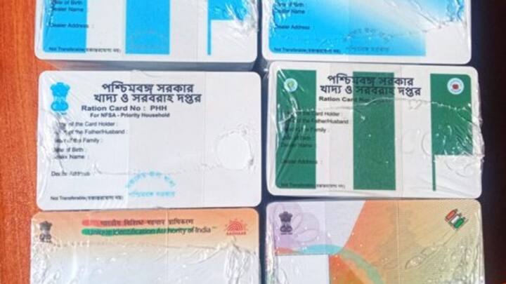 हिमाचल प्रदेश में इस महीने APL राशन कार्ड धारकों के लिए एक अहम बदलाव किया गया है. सार्वजनिक वितरण प्रणाली (PDS) के तहत अब आटे की मात्रा घटा दी गई है. पहले जहां हर कार्ड पर 14 किलो आटा दिया जाता था. अब इसे घटाकर 13 किलो कर दिया गया है.