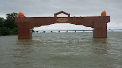 प्रयागराज में जल प्रलय से त्राहिमाम, रिहायशी इलाकों में भरा गंगा-यमुना का पानी, देखें बाढ़ की भयानक तस्वीरें