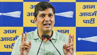 Delhi: मुख्य चुनाव आयुक्त पर भड़के सौरभ भारद्वाज, कहा- 'हर जगह सरकार का ढोल बजा रहे'