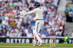 Ind vs Eng 5th Test : ओव्हल कसोटीत असं काय घडलं? मोहम्मद सिराजला मैदानाच्या मध्येच मागावी लागली माफी; फोटो व्हायरल