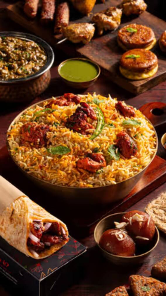 स्वाद, खुशबू और तड़का – दिल्ली की इन मार्केट्स में मिलती है परफेक्ट बिरयानी