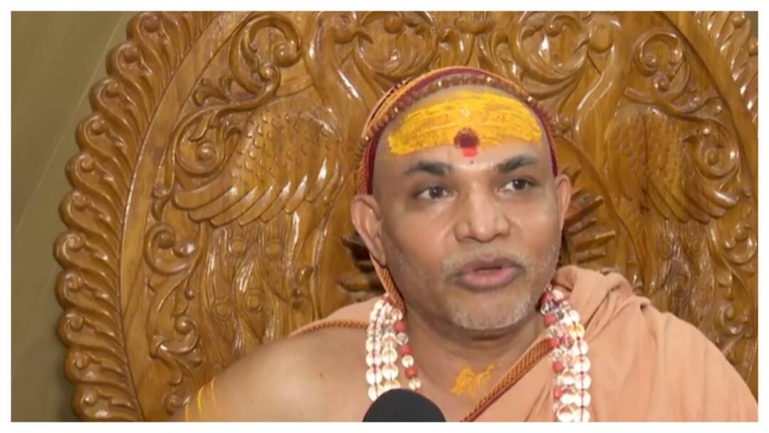 Shankaracharya Calls For Cows' Entry Into Parliament, Warns 'If There Is A Delay...' Shankaracharya Calls For Cows Entry Into Parliament Warns Will Bring Them Shankaracharya Calls For Cows' Entry Into Parliament, Warns 'If There Is A Delay...'