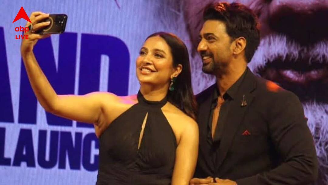 Subhashree Ganguly and Dev followed each other on social media after 9 years clicked selfie together Dev-Subhasree: ৯ বছর পরে ফের সমাজমাধ্যমে একে অপরের সঙ্গে জুড়লেন দেব-শুভশ্রী, ফ্রেমবন্দি হলেন সেলফিতে