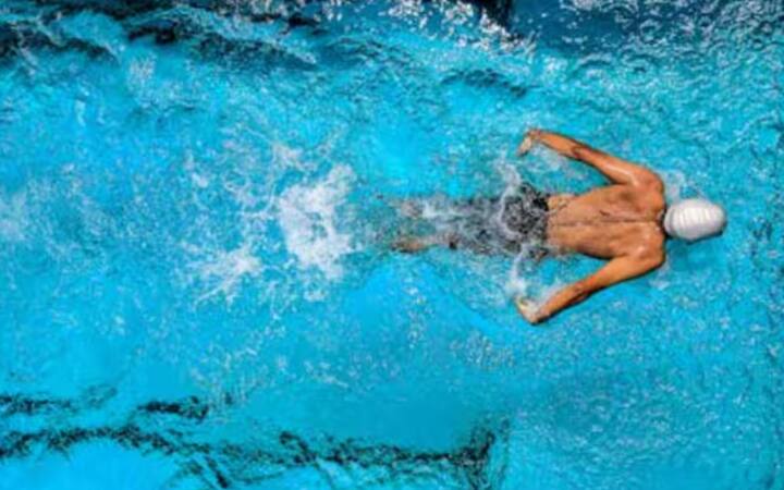 ਇਸ ਤੋਂ ਇਲਾਵਾ, ਦਿਲ ਦੀ ਅਸਫਲਤਾ ਤੋਂ ਬਚਣ ਲਈ, ਰੋਜ਼ਾਨਾ ਘੱਟੋ-ਘੱਟ 30 ਮਿੰਟ ਕਸਰਤ ਕਰੋ, ਜਿਵੇਂ ਕਿ ਤੇਜ਼ ਸੈਰ, ਸਾਈਕਲਿੰਗ ਜਾਂ ਤੈਰਾਕੀ।