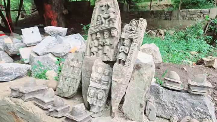 इस क्षेत्र के एक कश्मीरी पंडित सनी रैना ने इस संबंध पर ज़ोर दिया.