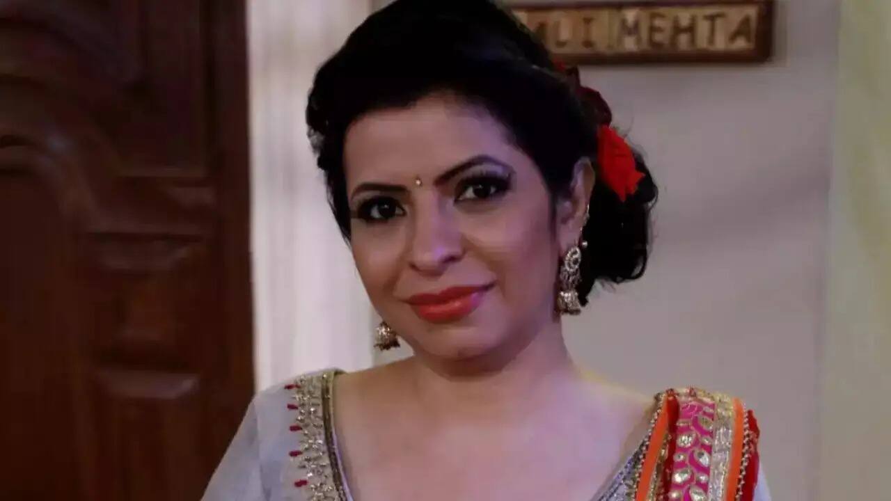 After this, speculations were also being made about his co -star. According to the report of News18, Gurcharan Singh's co -star Mrs. Sodhi i.e. Jennifer Mistry was also approached for Bigg Boss 19.
