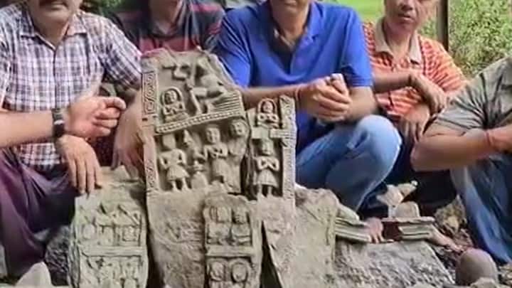 स्थानीय रूप से करकूट नाग के नाम से जाना जाने वाला यह स्थल कश्मीरी पंडितों के लिए विशेष महत्व रखता है. कई लोग इसे करकोटा (करकूट) राजवंश से जोड़ते हैं, जिसने 7वीं से 9वीं शताब्दी के दौरान कश्मीर पर शासन किया था.