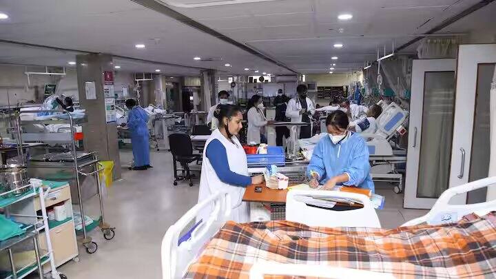 આ મામલાની ગંભીરતાને જોતા, હરિયાણાના આરોગ્ય મંત્રી આરતી રાવે હસ્તક્ષેપ કર્યો છે અને બાકી રકમની ચૂકવણી ટૂંક સમયમાં કરી દેવાની ખાતરી આપી છે. જોકે, 7 ઓગસ્ટ ની સમયમર્યાદા નજીક આવી રહી છે અને દર્દીઓ તથા હોસ્પિટલો બંને પરિણામની આતુરતાથી રાહ જોઈ રહ્યા છે.