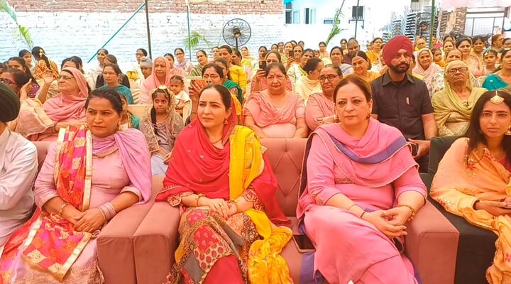 ਉਨ੍ਹਾਂ ਕਿਹਾ ਕਿ ਪੰਜਾਬ ਦੀ ਭਲਾਈ ਲਈ ਉਹ ਲਗਾਤਾਰ ਕੰਮ ਕਰ ਰਹੇ ਹਨ ਅਤੇ ਪ੍ਰਮਾਤਮਾ ਉਨਾ ਨੂੰ ਤੰਦਰੁਸਤੀ ਅਤੇ ਲੰਮੀ ਉਮਰ ਦੇਵੇ।
