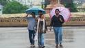 UP Weather: यूपी में आज भारी बारिश का अलर्ट, अगले 24 घंटे जारी रहेगा सिलसिला, वज्रपात की भी चेतावनी