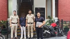 दिल्ली में रिश्तेदार ही निकला ब्लैकमेलर, घर की महिला की आपत्तिजनक फोटो दिखाता था, अब गिरफ्तार