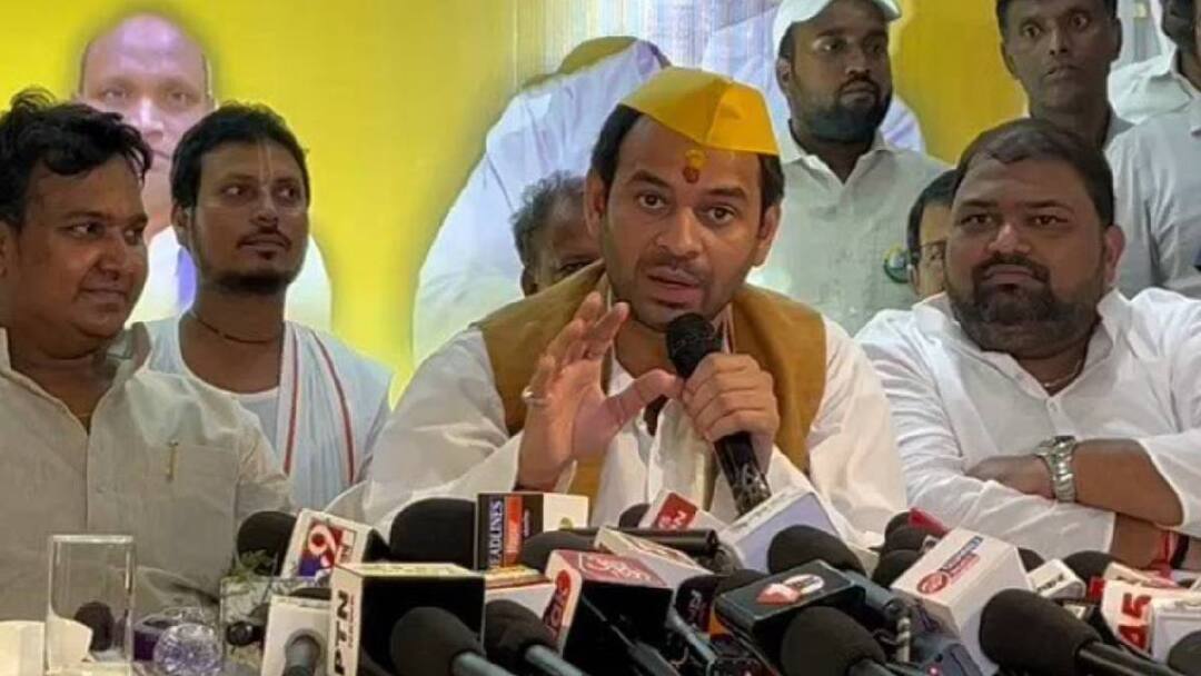 Team Tej Pratap Yadav formed an alliance with VVIP Party before bihar elections 2025 ann Bihar Politics: टीम तेज प्रताप यादव का VVIP के साथ गठबंधन, RJD को भी दिया ऑफर, VIP को बताया बहरूपिया