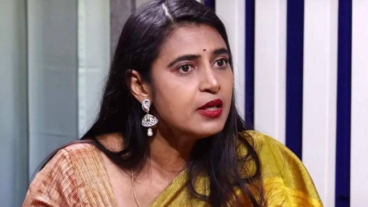 கவர்ச்சி நடிகை கடவுளாக நடிக்க கூடாதா.. நயன்தாராகிட்ட கேட்க மாட்டீங்க.. நடிகை கஸ்தூரி நச் பதிலடி