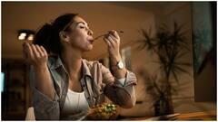 Midnight Snacks : మిడ్ నైట్ క్రేవింగ్స్​ని తగ్గించే హెల్తీ స్నాక్స్.. రాత్రుళ్లు ఆకలేస్తే తినేయండి