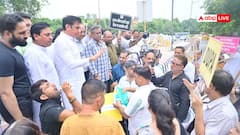 दिल्ली स्कूल शिक्षा अधिनियम के खिलाफ विधानसभा के बाहर प्रदर्शन, देवेंद्र यादव ने सरकार पर साधा निशाना