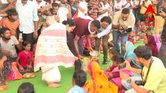 ত্রাণ শিবিরে দুর্গতদের খাবার পরিবেশন, বন্যা পরিস্থিতি খতিয়ে দেখতে হুগলিতে মুখ্যমন্ত্রী