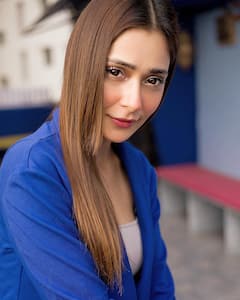 Sara Khan: पति ने दिया धोखा, बहन ने छोड़ा साथ, बॉयफ्रेंड ने किया इस्तेमाल, ऐसी रही 'बिदाई' की साधना की लाइफ