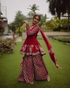 Priya Prakash Varrier : अभिनेत्री प्रिया वारियरने शेअर केले खास फोटो, टॅटूची तुफान चर्चा