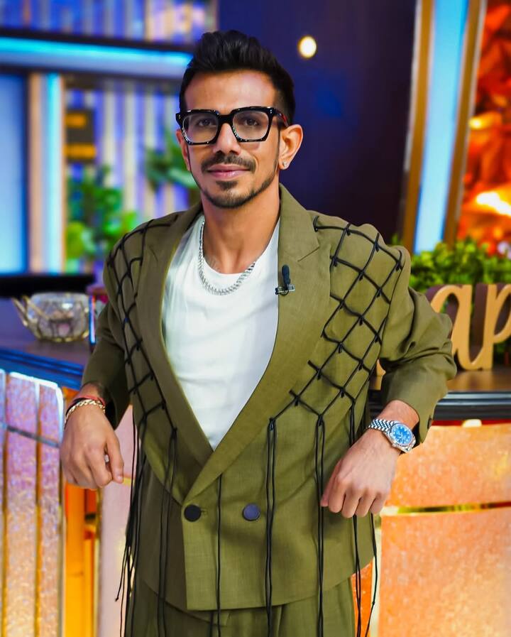 इसके साथ ही उन्होंने खुलासा किया कि कई बार उन्हें धोखेबाज भी कहा गया लेकिन उन्होंने कभी धनश्री को धोखा नहीं दिया था. साथ ही ये भी बताया कि उस वक्त उन्हें काफी मेंटल प्रेशर हुआ जिस वजह से उन्हें डिप्रेशन का भी सामना करना पड़ा.