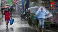 বঙ্গের আকাশের মুখভার; ঝমঝমিয়ে বৃষ্টি দক্ষিণবঙ্গে, উত্তরে কেমন আবহাওয়া?