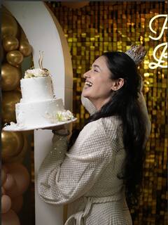 युविका चौधरी ने फैमिली संग सेलिब्रेट किया बर्थडे,  पति प्रिंस नरूला और बेटी संग खूब दिए पोज, शेयर की तस्वीरें