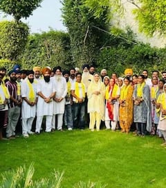 ਮੋਗਾ 'ਚ ਵੱਡੀ ਹਲਚਲ! 100 ਪਰਿਵਾਰਾਂ ਨੇ ਛੱਡਿਆ ਕਾਂਗਰਸ-ਅਕਾਲੀ ਦਲ, 'ਆਪ' 'ਚ ਸ਼ਾਮਲ...