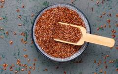 फैट बर्न करने में मददगार अलसी के बीज, जानें कैसे करें सेवन और किन बातों का रखें ध्यान