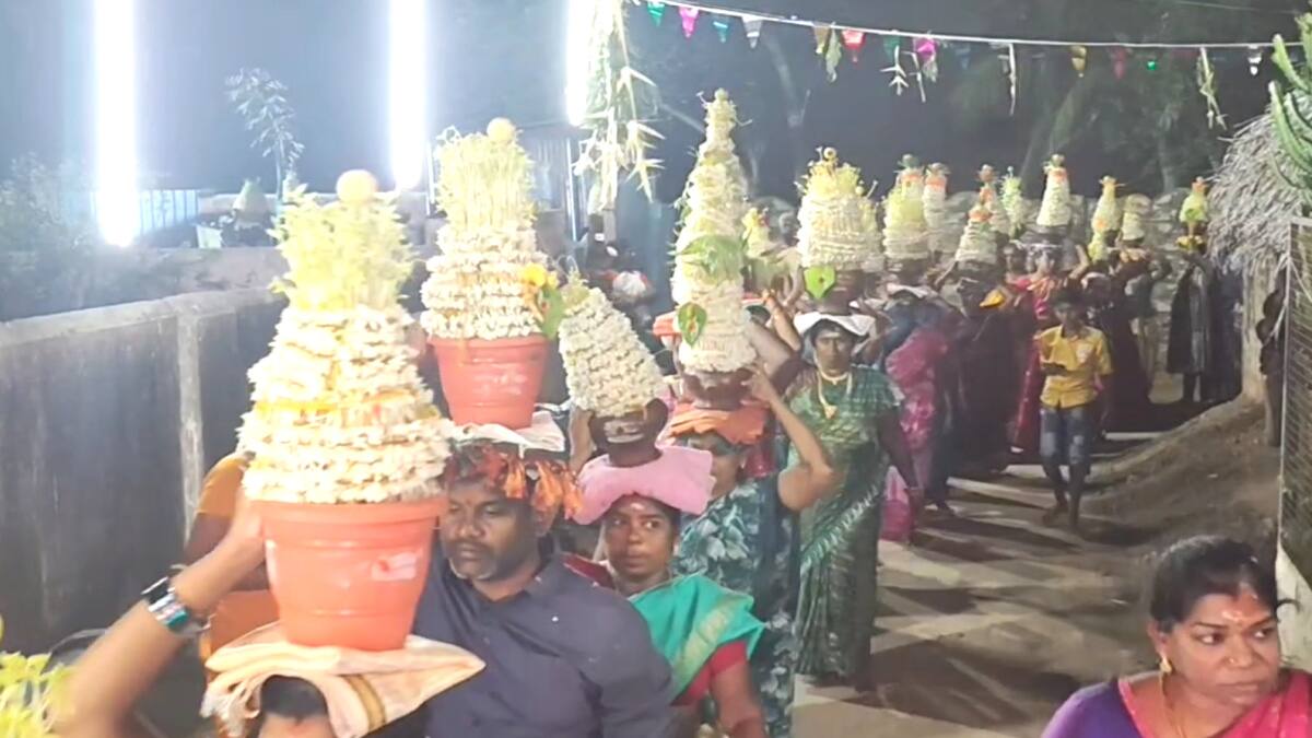 மயிலாடுதுறை மாவட்டத்தில் நடைபெற்ற தெற்கத்திய திருவிழா.. என்ன திருவிழா தெரியுமா..?