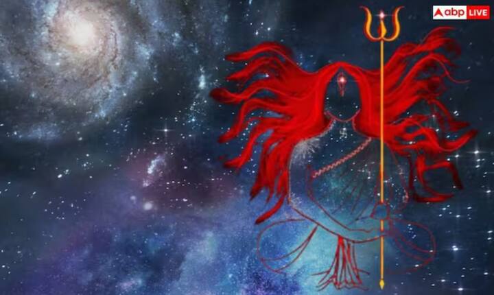 ਥਾਲੀ ਵਿੱਚ ਰੱਖੋ ਆਹ ਚੀਜ਼ਾਂ - ਰੱਖੜੀ ਬੰਨ੍ਹਣ ਤੋਂ ਪਹਿਲਾਂ ਥਾਲੀ ਨੂੰ ਚੰਗੀ ਤਰ੍ਹਾਂ ਤਿਆਰ ਕਰੋ। ਇਹ ਯਕੀਨੀ ਬਣਾਓ ਕਿ ਪੂਜਾ ਥਾਲੀ ਵਿੱਚ ਅਕਸ਼ਤ, ਦੀਵਾ, ਘਿਓ, ਮਠਿਆਈਆਂ, ਰੱਖੜੀ, ਨਾਰੀਅਲ, ਰੋਲੀ ਅਤੇ ਪਾਣੀ ਆਦਿ ਚੀਜ਼ਾਂ ਹੋਣ। ਇਨ੍ਹਾਂ ਚੀਜ਼ਾਂ ਤੋਂ ਬਿਨਾਂ, ਰੱਖੜੀ ਥਾਲੀ ਅਧੂਰੀ ਮੰਨੀ ਜਾਂਦੀ ਹੈ।