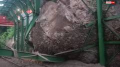 शिवालिक पर्वतमाला से पहाड़ का हिस्सा रेलवे ट्रैक पर गिरा, ट्रेन आवागमन बंद