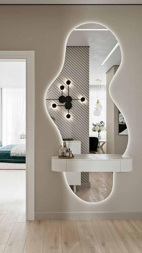 घरात वास्तुशास्त्रानुसार आरसा कुठे लावावा?